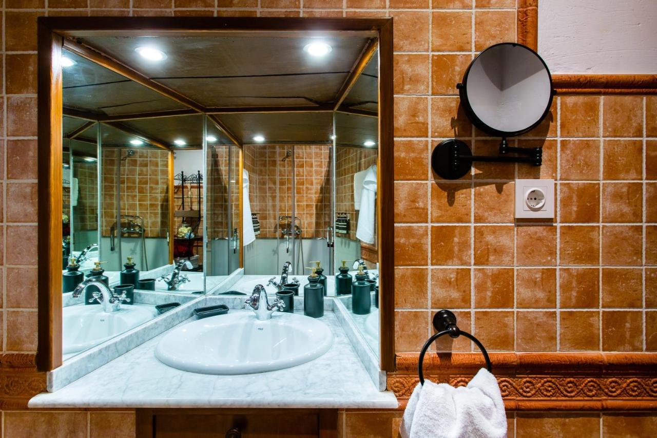 Apartamentos Puente De La Juderia Hervás Esterno foto