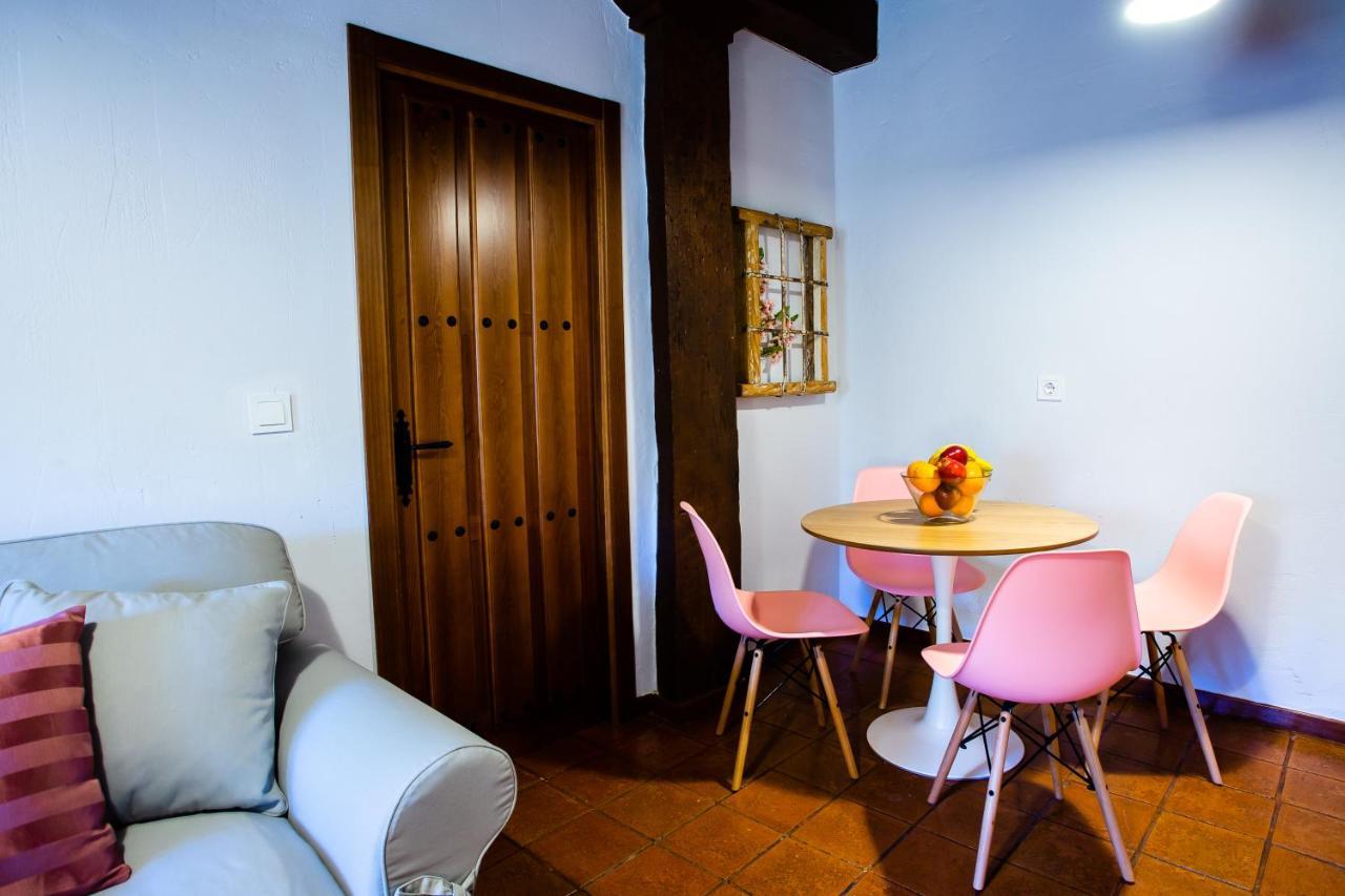 Apartamentos Puente De La Juderia Hervás Esterno foto